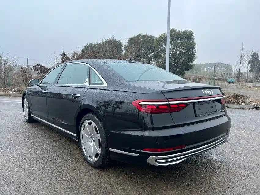 Audi A8 — миниатюра 9