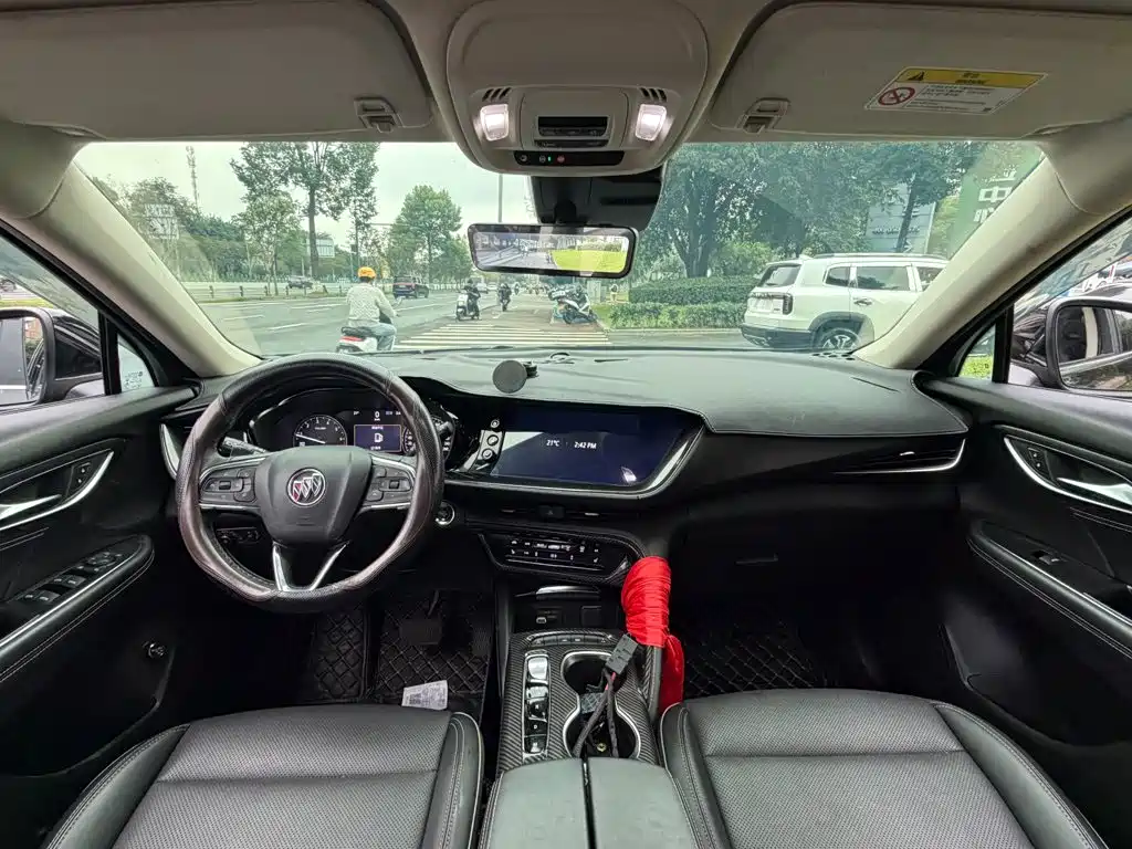 Buick Envision Plus — миниатюра 13