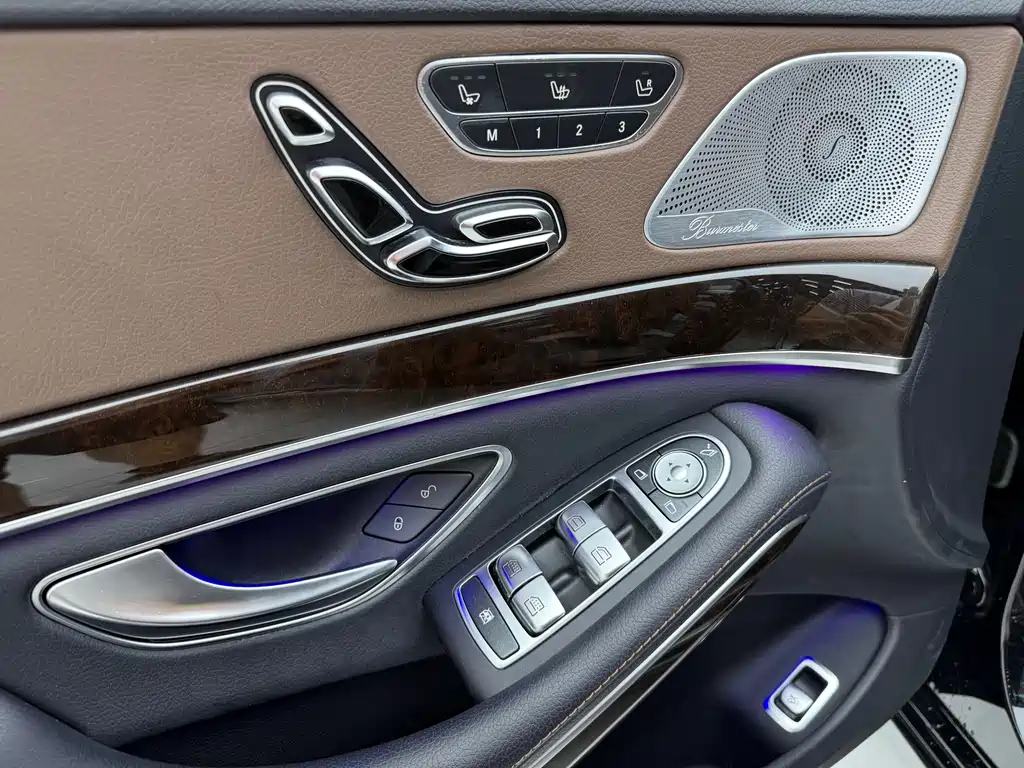 Mercedes-Benz S-Class — миниатюра 9