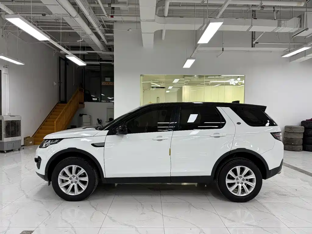 Land Rover Discovery Sport — миниатюра 3