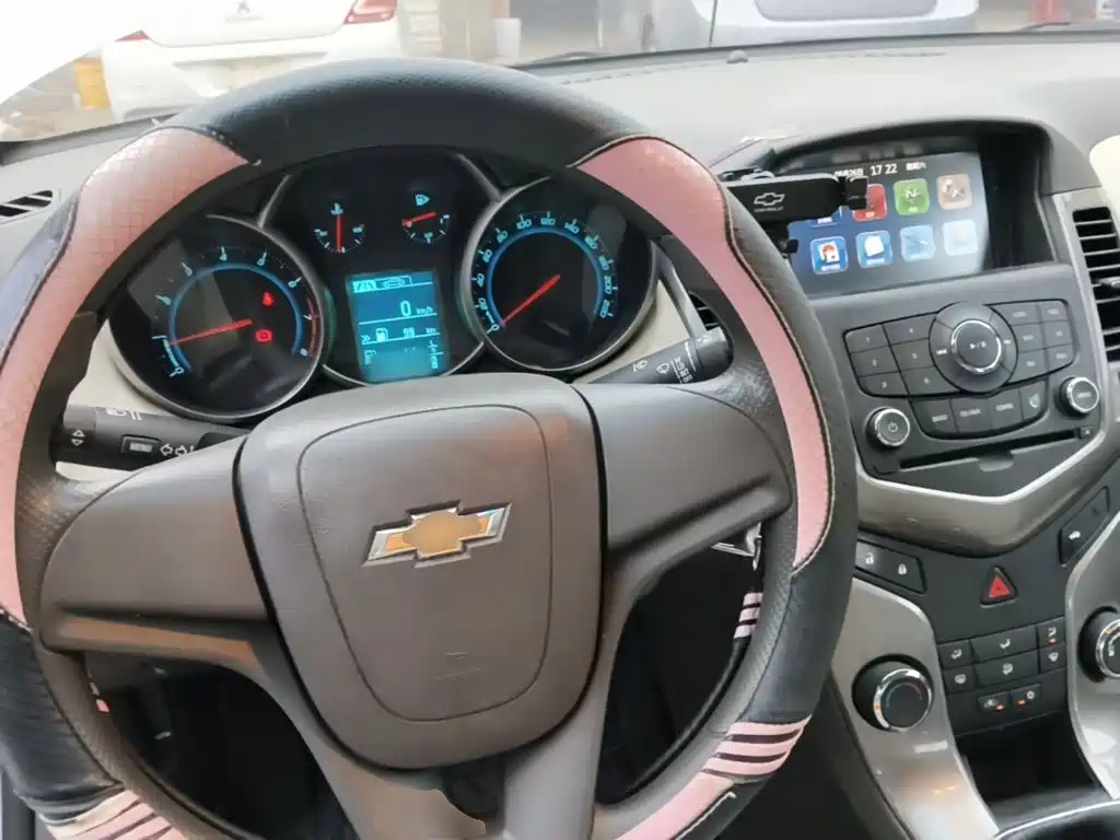 Chevrolet Cruze — миниатюра 10