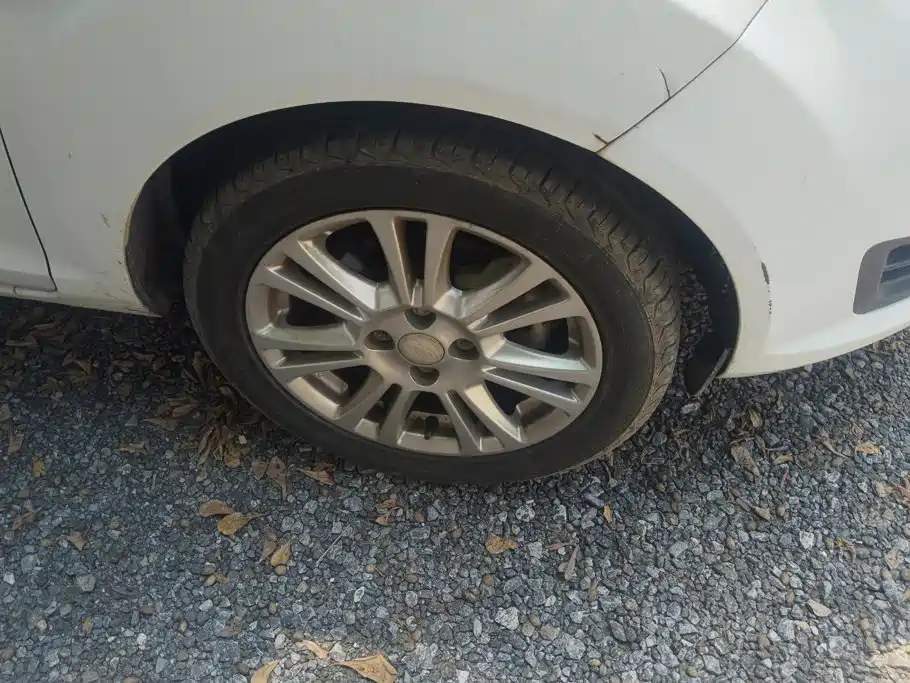 Ford Fiesta — миниатюра 6