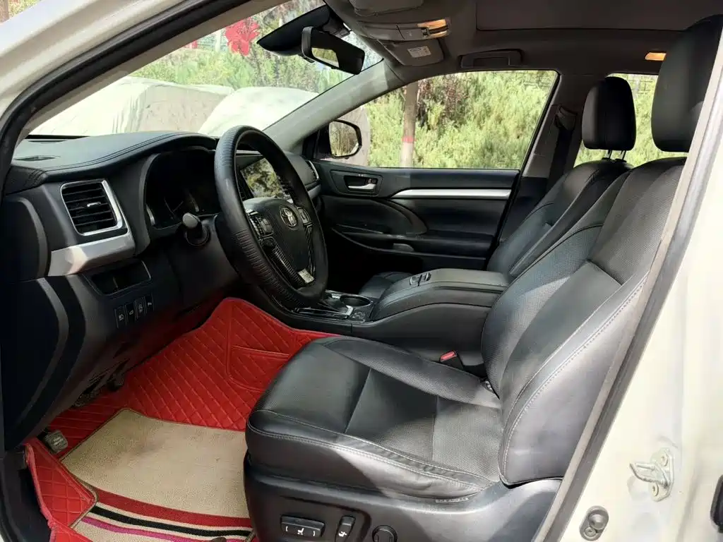 Toyota Highlander — миниатюра 7