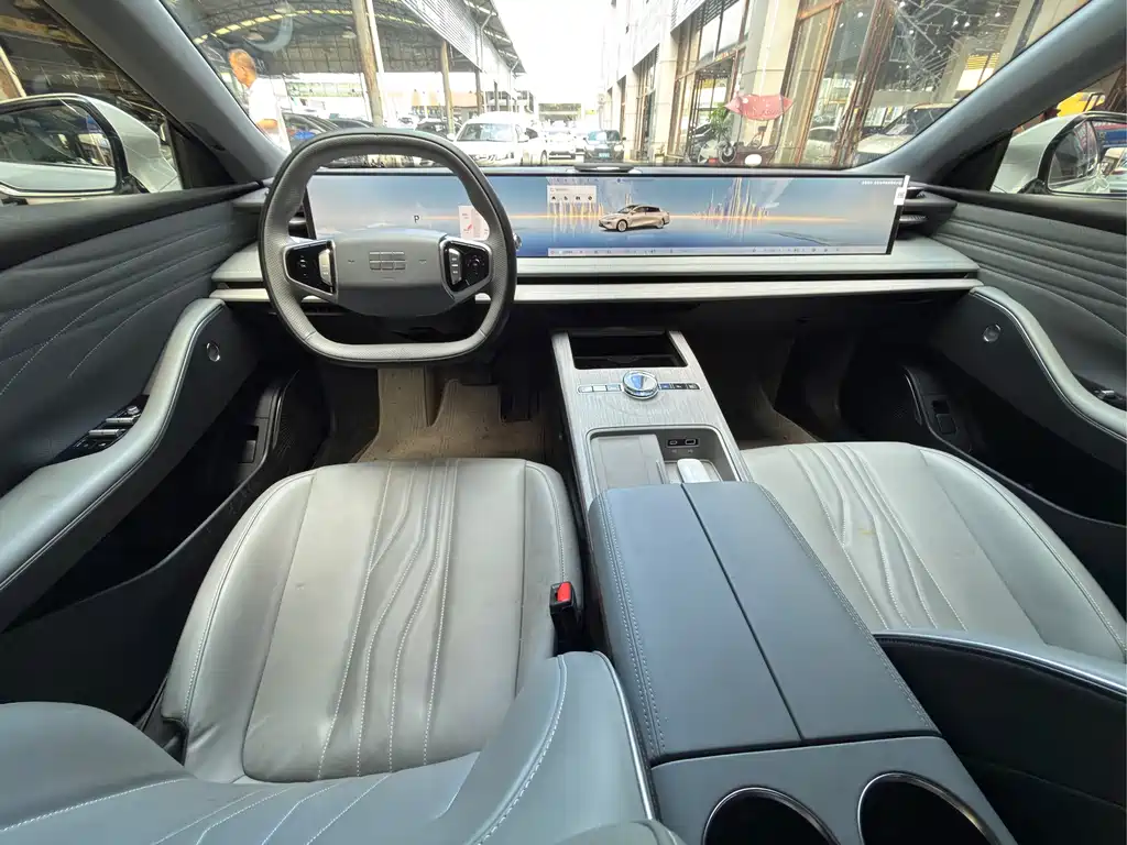 Galaxy Galaxy E8 — миниатюра 6