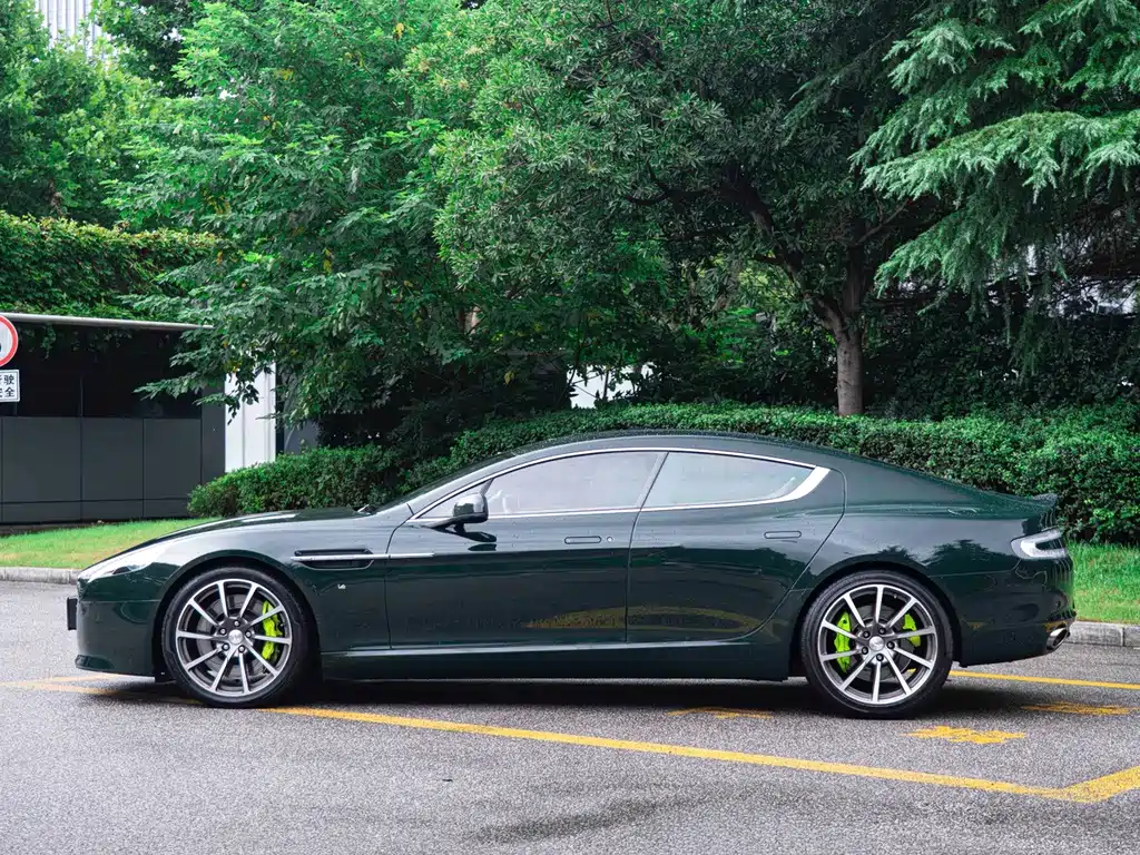 Aston Martin Rapide — миниатюра 4