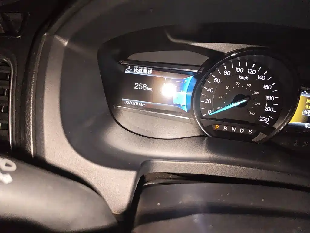 Ford Explorer (Import) — миниатюра 5