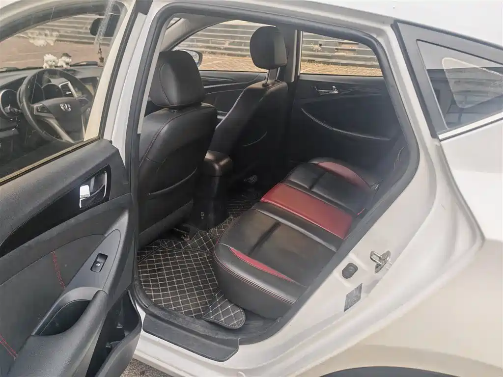 Changan Eado XT — миниатюра 11