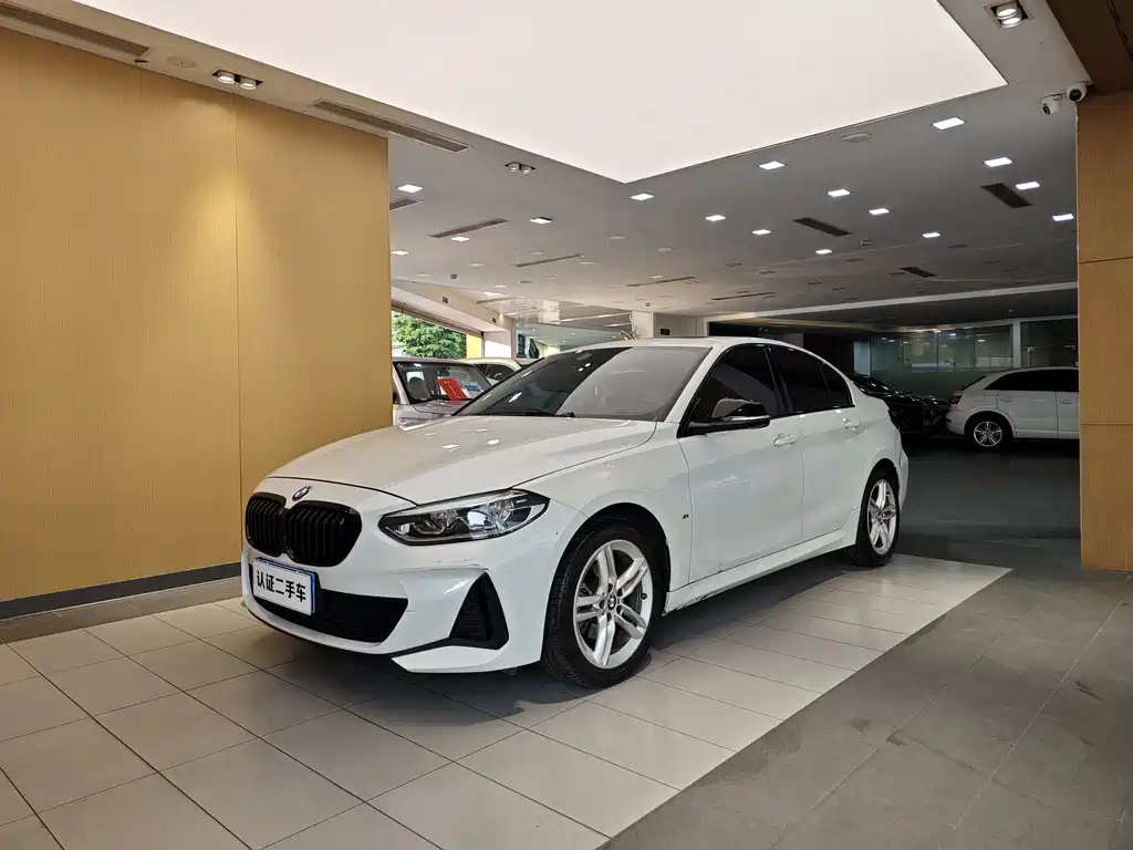 BMW 1 Series 2021