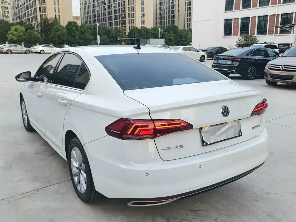 Volkswagen Bora — миниатюра 5