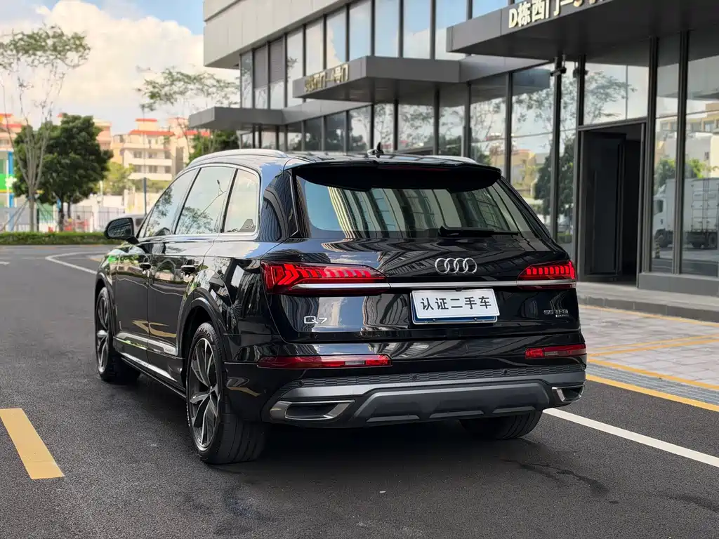 Audi Q7 — миниатюра 20