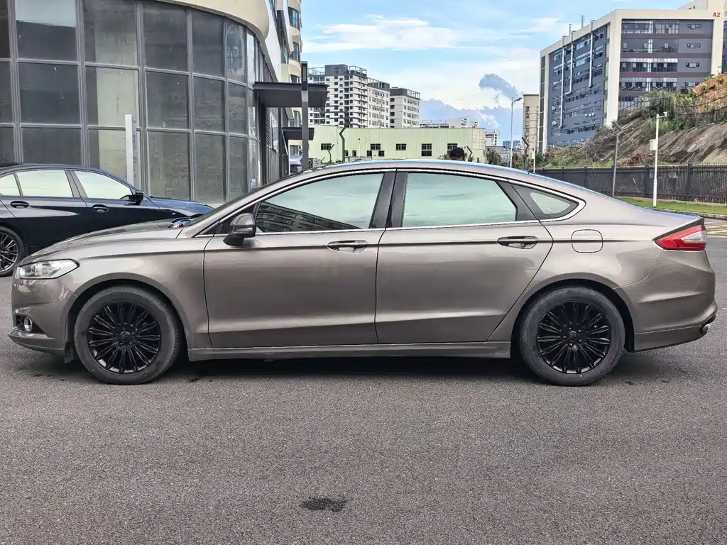 Ford Mondeo 2.0L GTDi200 Fashion Type, фото 28