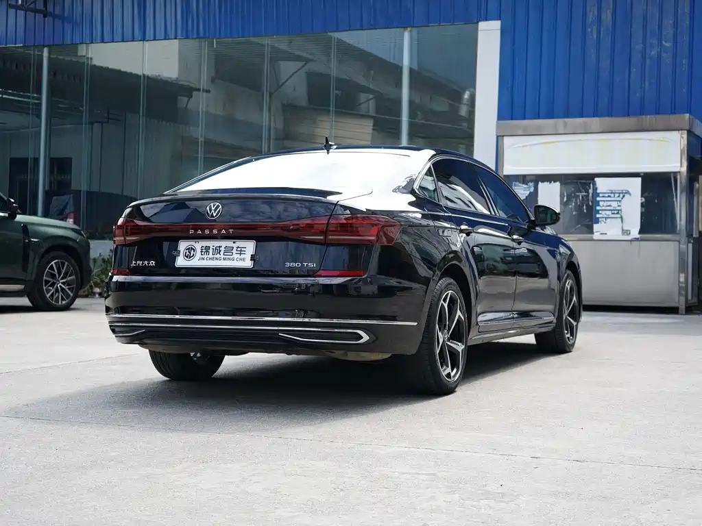 Volkswagen Passat — миниатюра 9