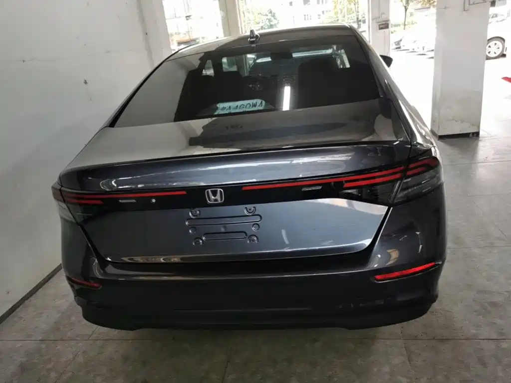 Honda Accord — миниатюра 6