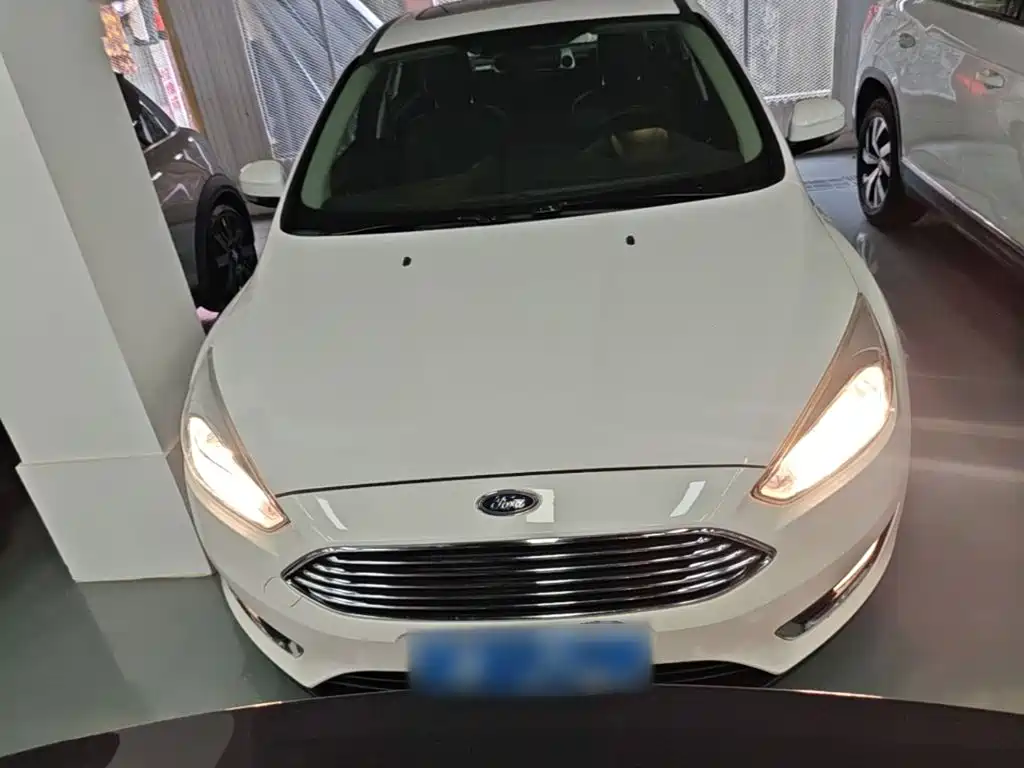 Ford Focus — миниатюра 3