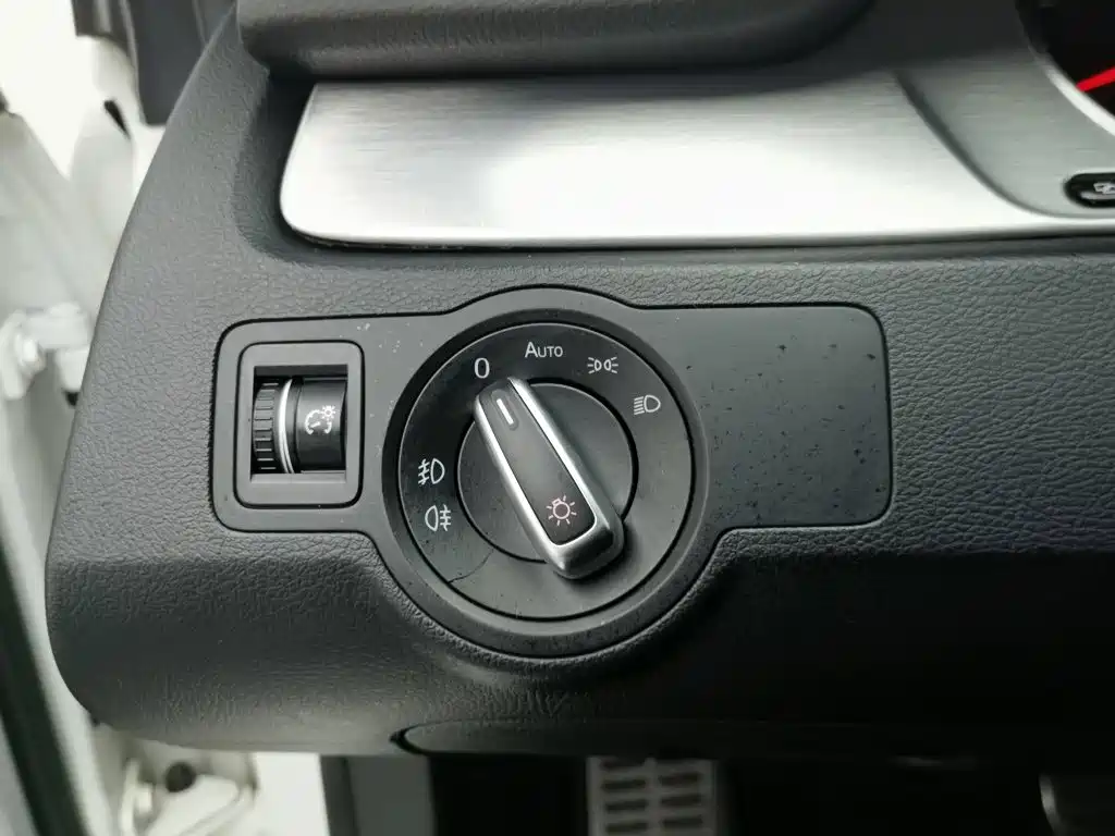 Volkswagen CC — миниатюра 21