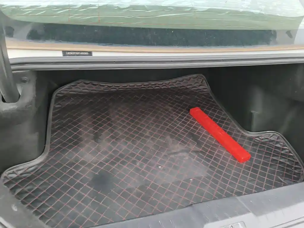 Peugeot 308 — миниатюра 19