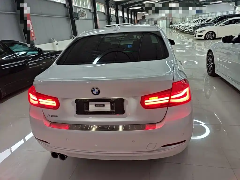 BMW 3 Series — миниатюра 6