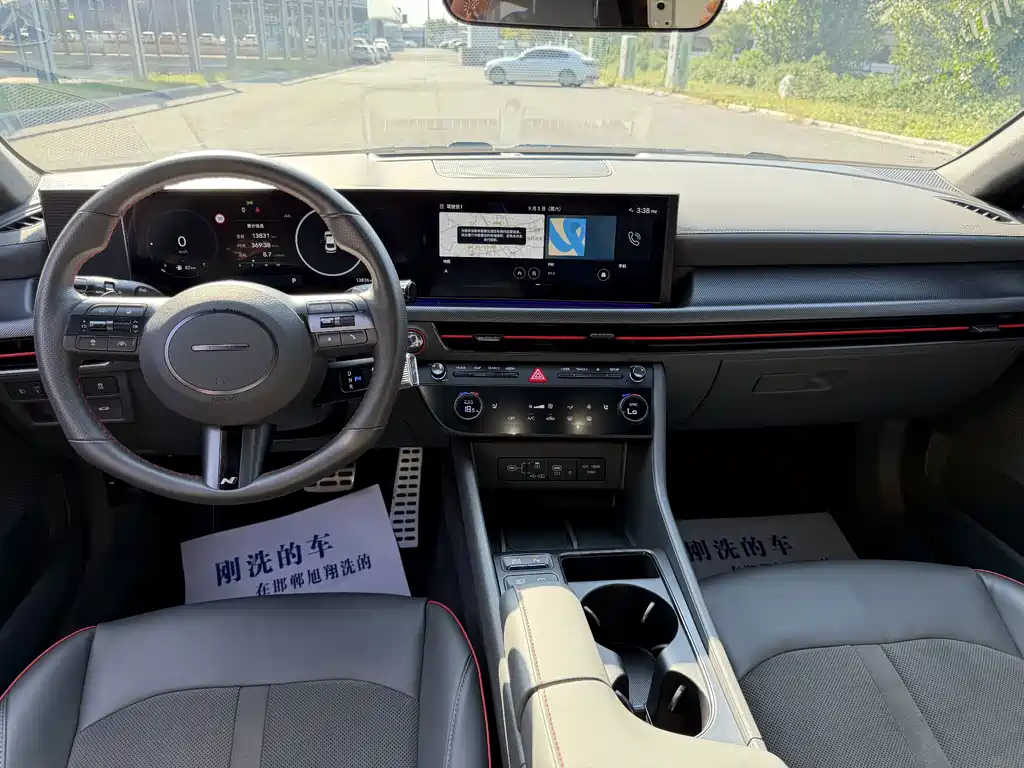 Hyundai Sonata — миниатюра 9