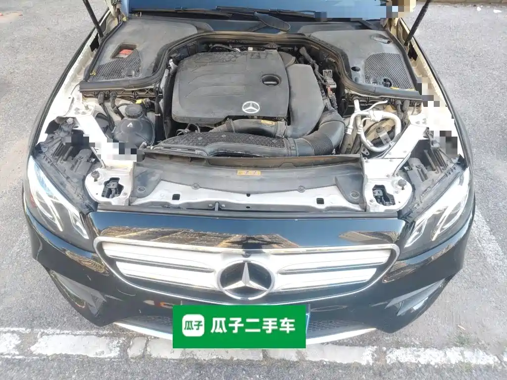 Mercedes-Benz E-Class — миниатюра 16