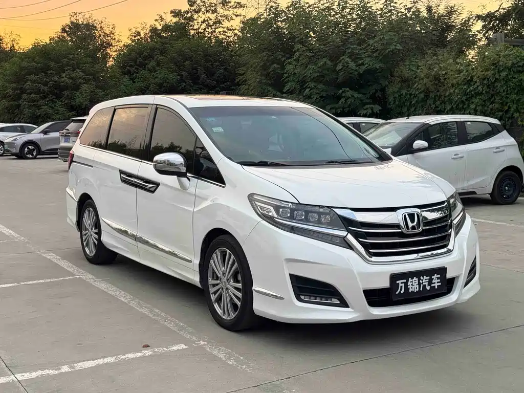 Honda Elysion — миниатюра 3
