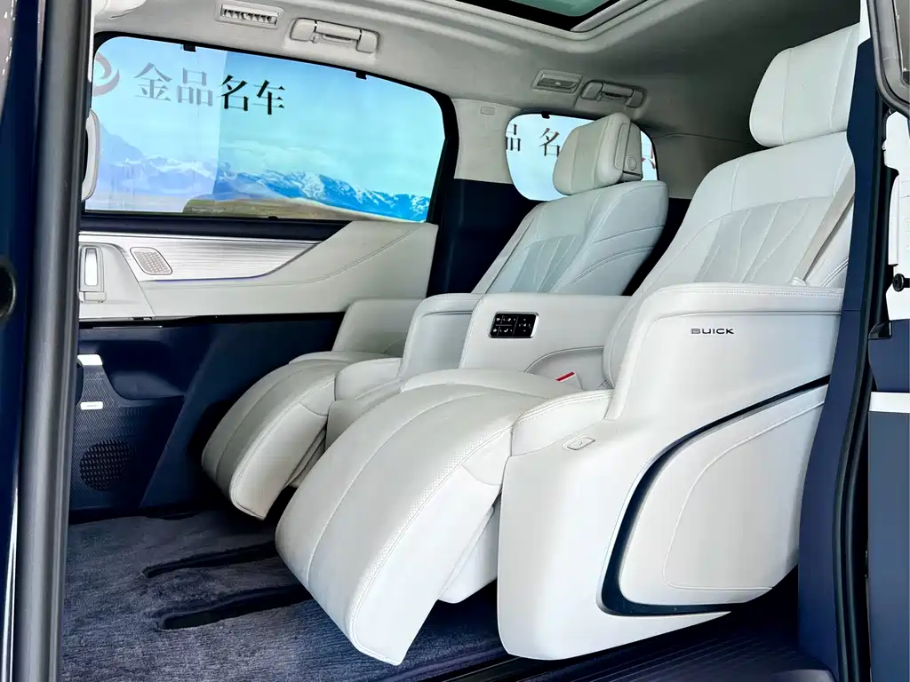 Buick GL8 Hybrid — миниатюра 10
