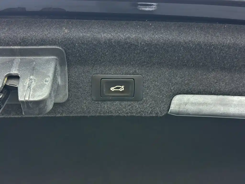 Audi A6L — миниатюра 9