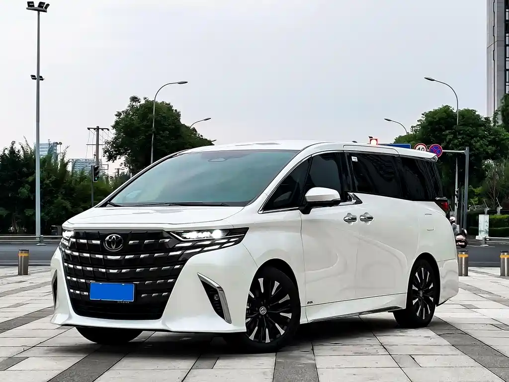 Toyota Alphard 2025