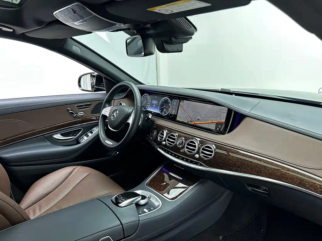 Mercedes-Benz S-Class — миниатюра 24