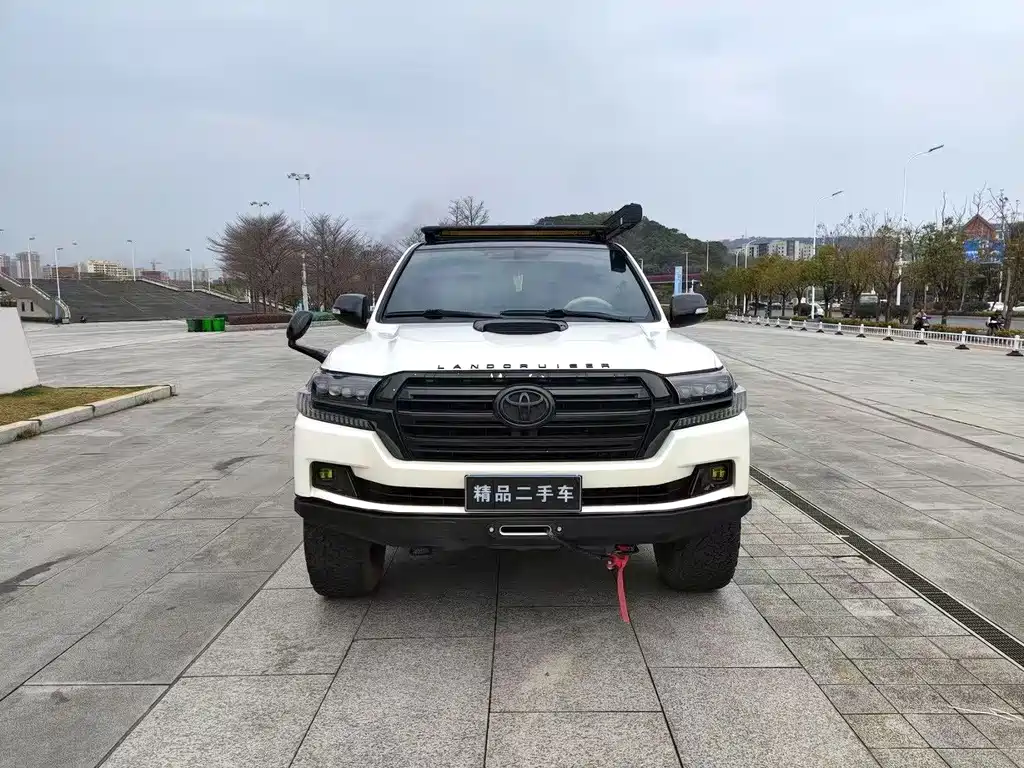 Toyota Land Cruiser — миниатюра 5