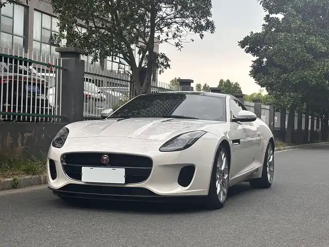 JAGUAR F TYPE