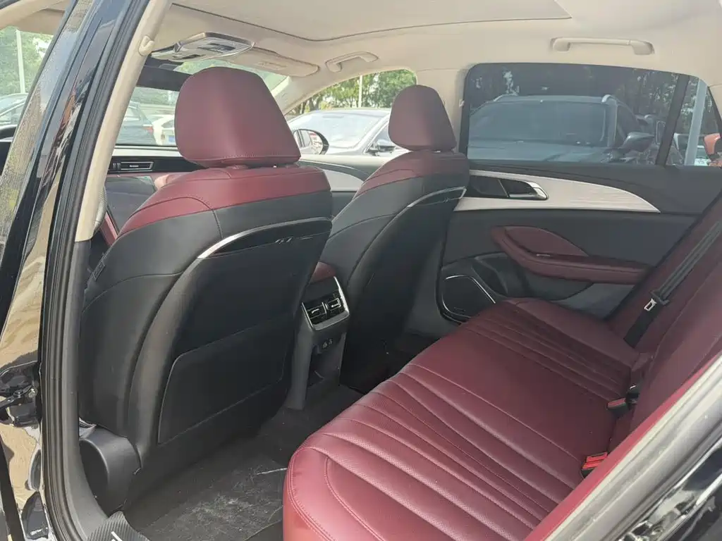 Hongqi H5 2024 1.5T DCT
