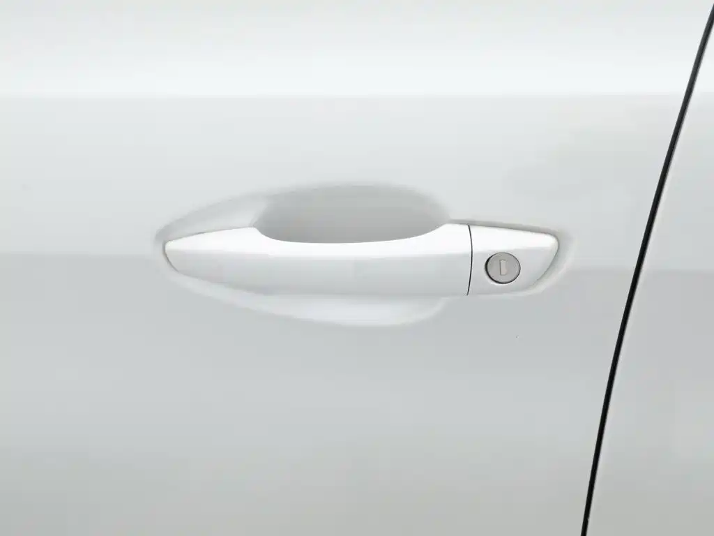 Peugeot 408 — миниатюра 18