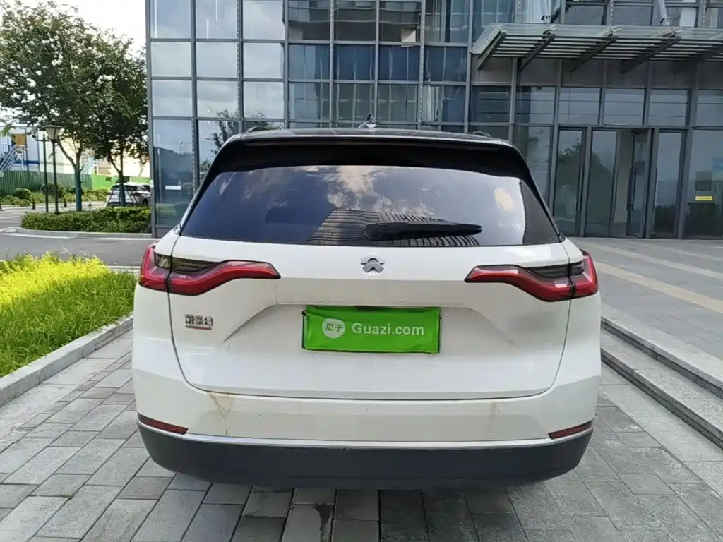 NIO ES8 — миниатюра 6