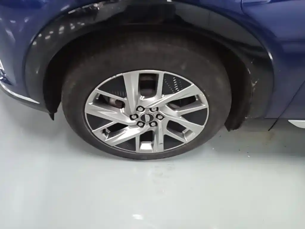 Cadillac IQ — миниатюра 23