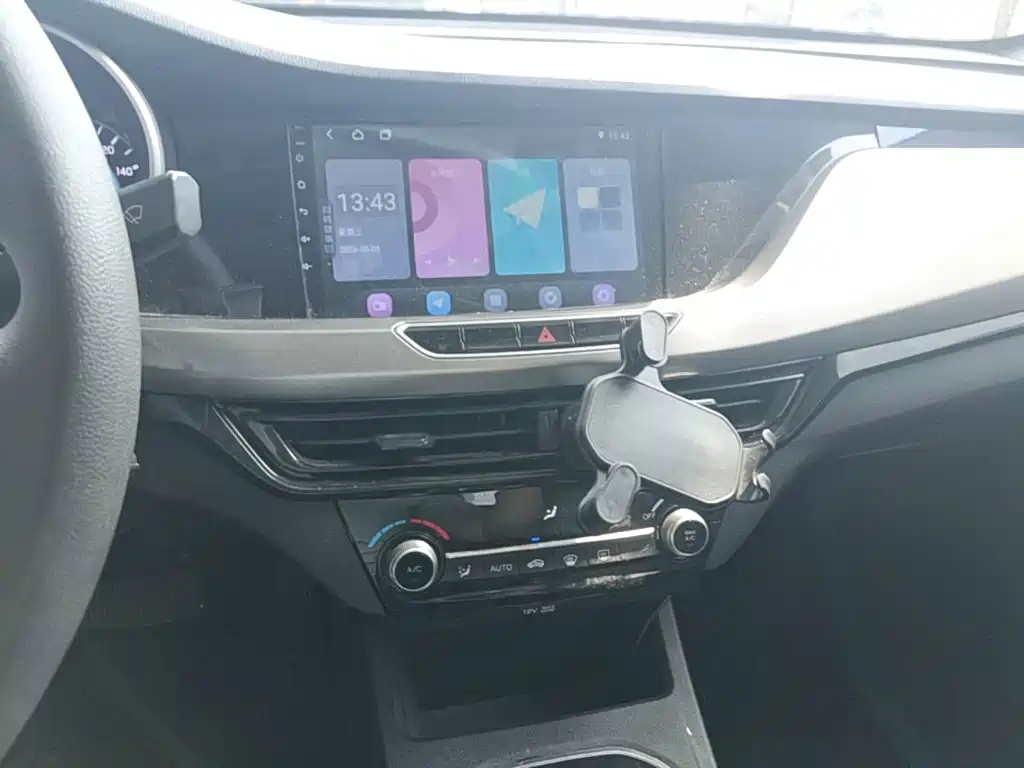 Changan Eado New Energy — миниатюра 13