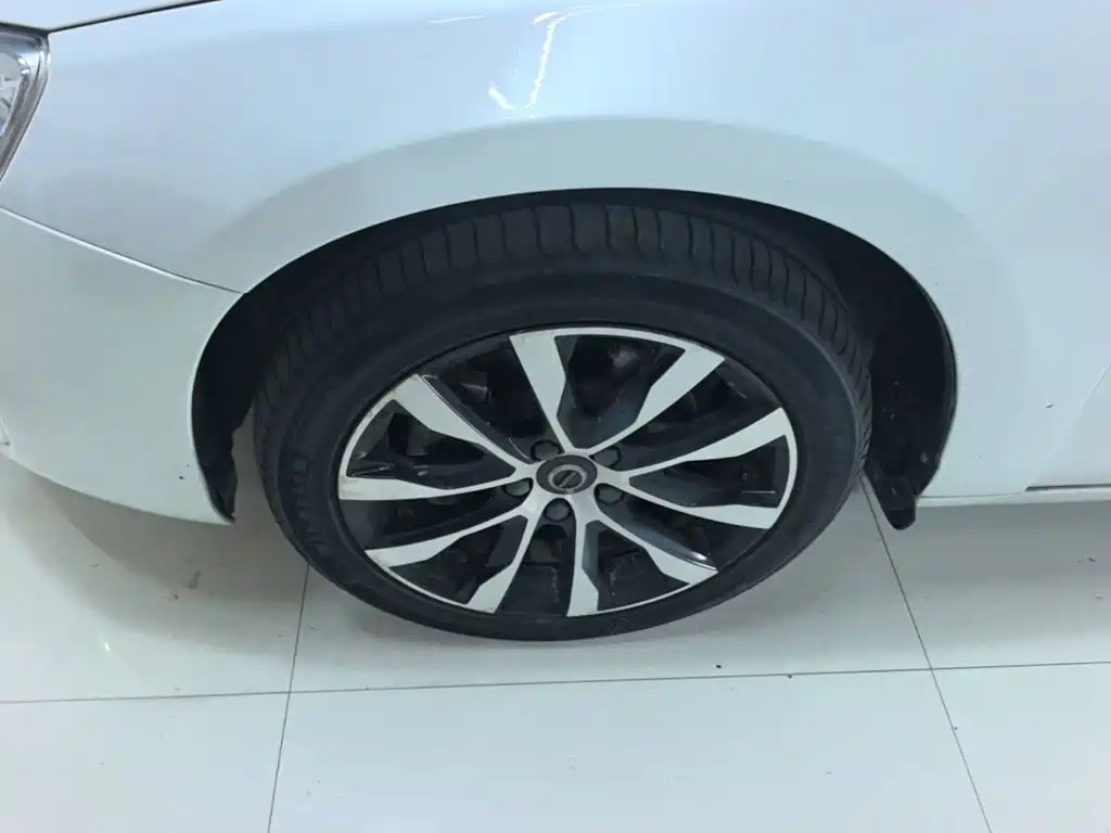 Volvo S60 — миниатюра 23