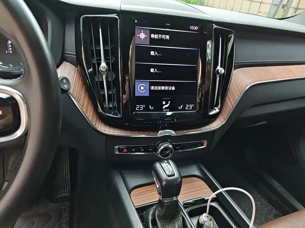 Volvo XC60 — миниатюра 6