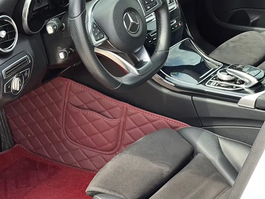 Mercedes-Benz C-Class — миниатюра 4