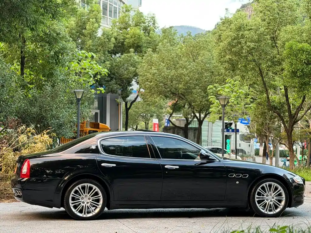 Maserati Quattroporte — миниатюра 7