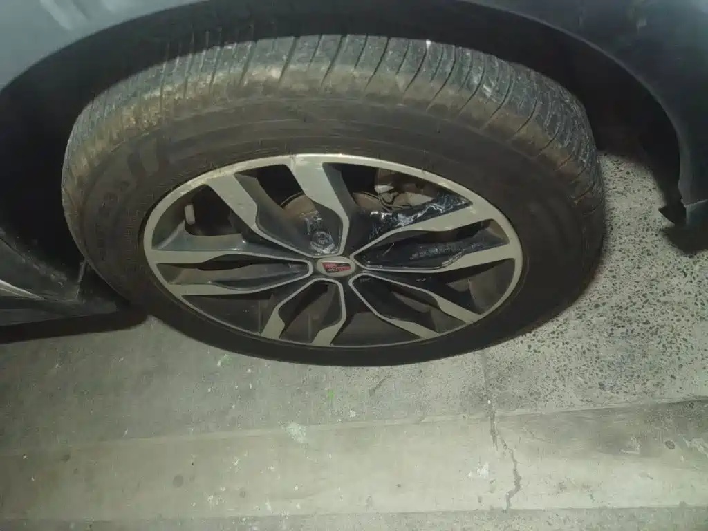Roewe RX5 — миниатюра 8