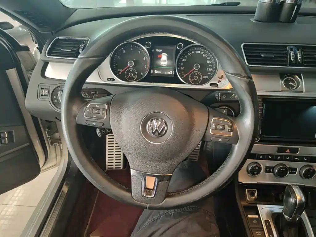 Volkswagen CC — миниатюра 11