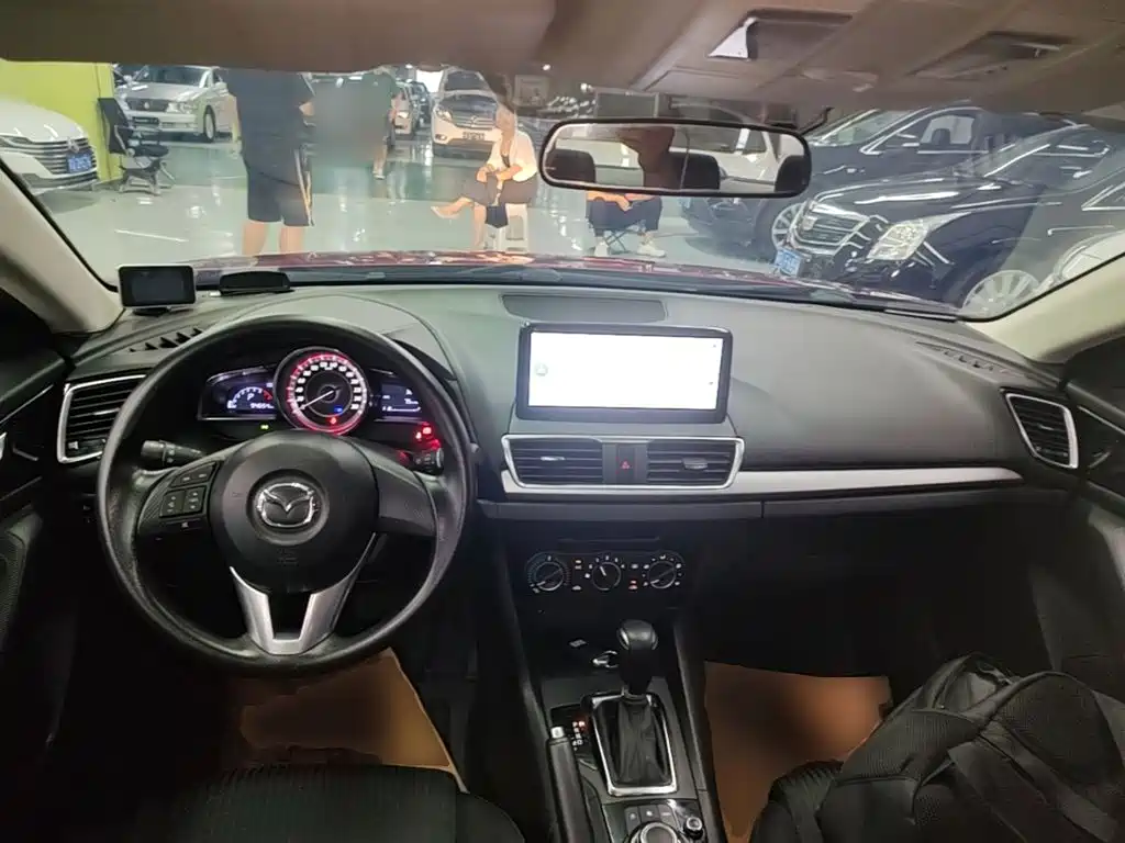 Mazda 3 Axela — миниатюра 10