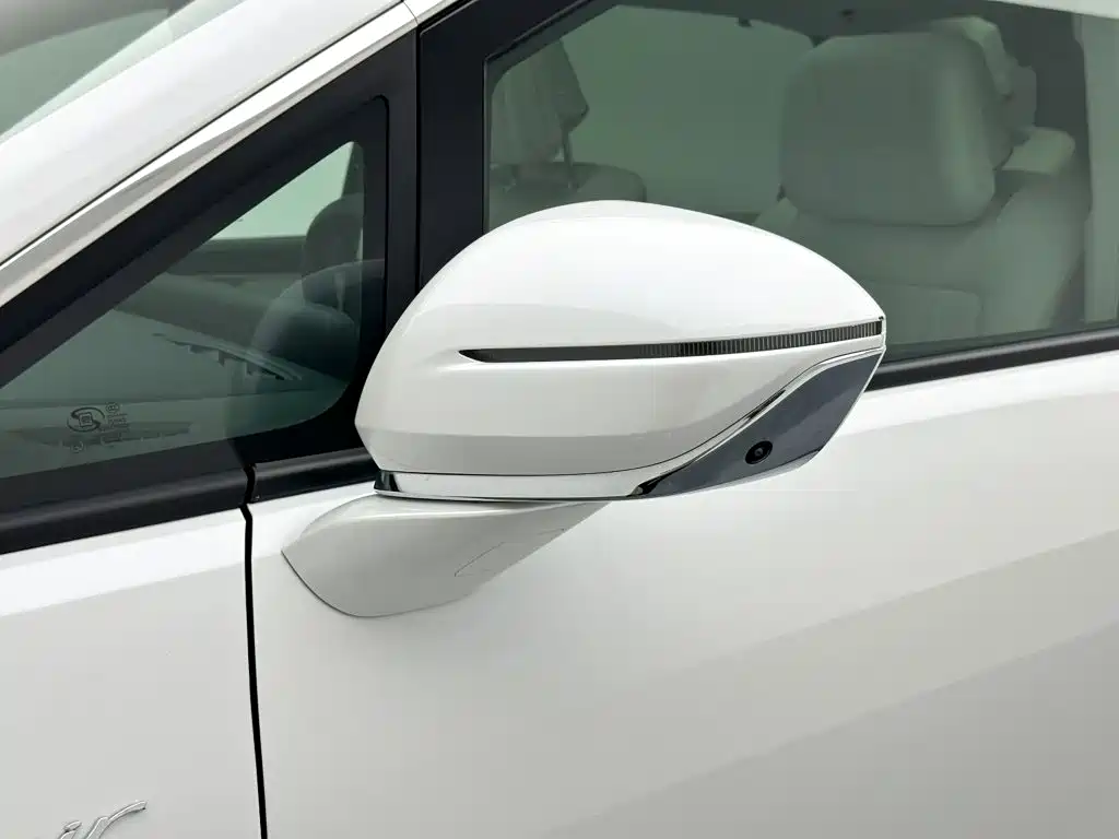 Buick GL8 Hybrid — миниатюра 24