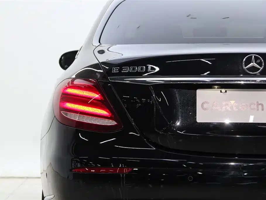 Mercedes-Benz E-Class E 2020 E 300 L Fashion