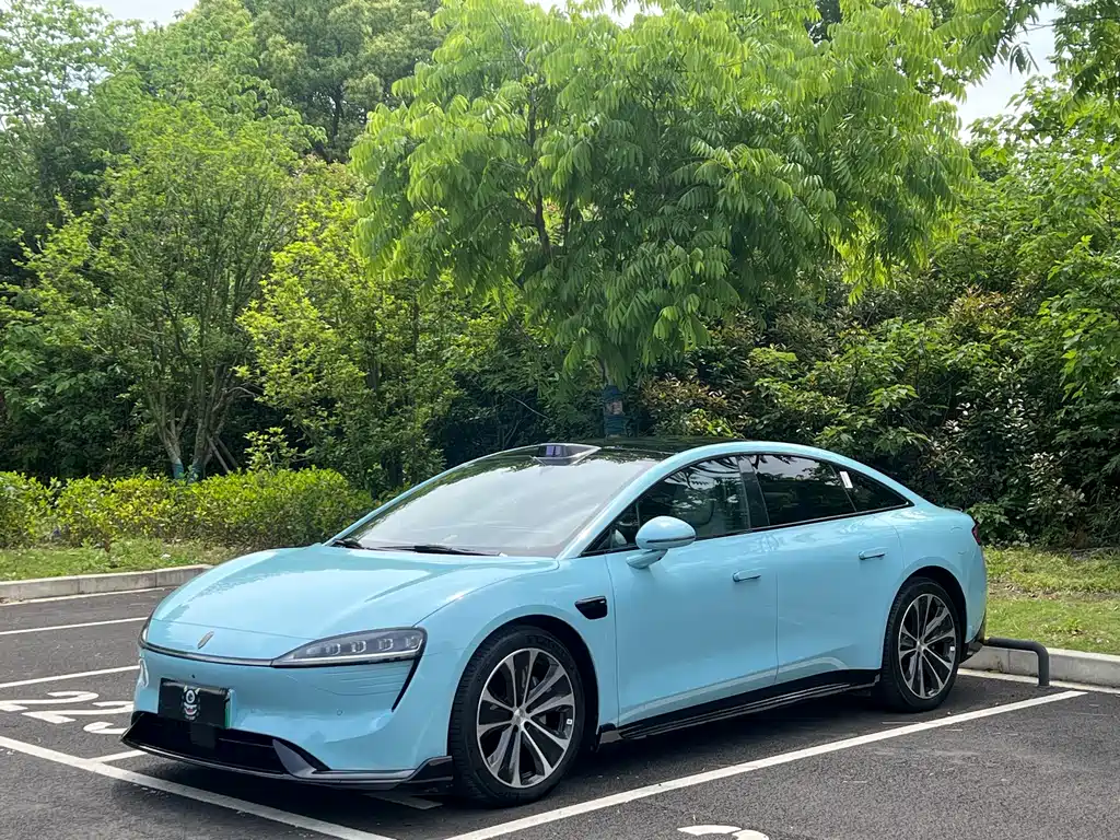 Luxeed Zhijie S7 2025