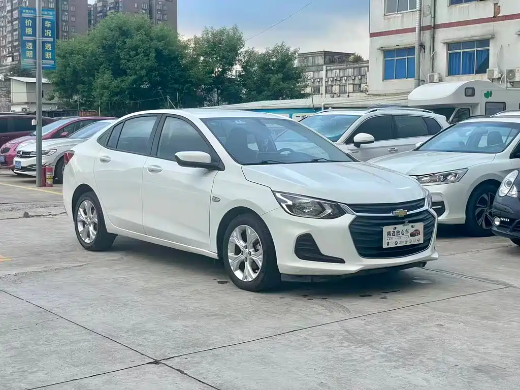 CHEVROLET KOVOZ