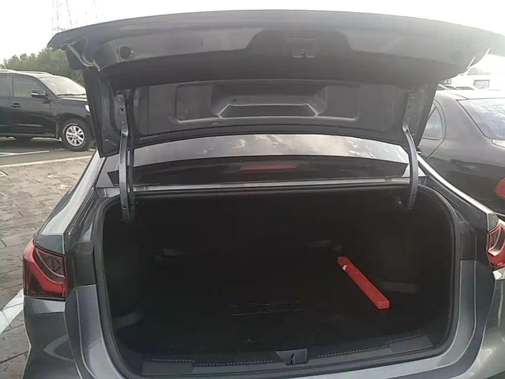 Roewe i5 — миниатюра 19