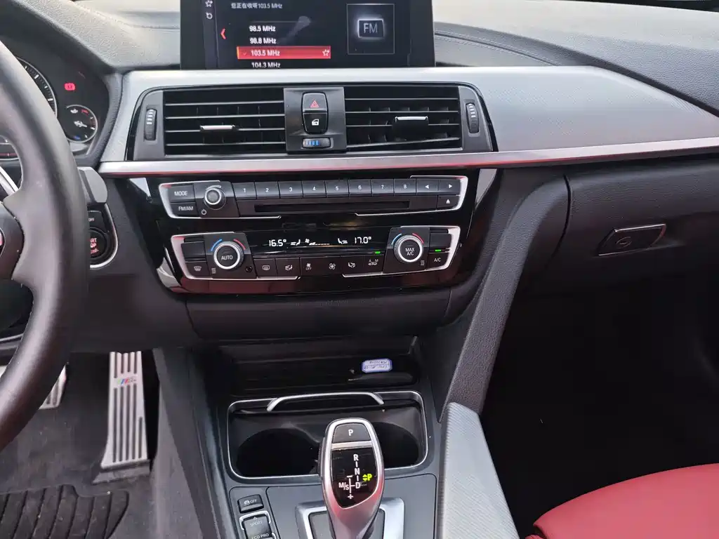 BMW 3 Series — миниатюра 11