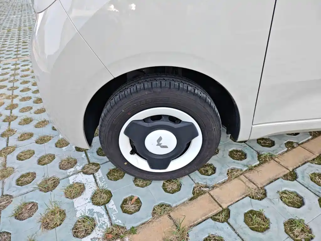 Wuling MINIEV — миниатюра 23