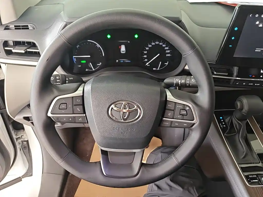 Toyota Sienna — миниатюра 11